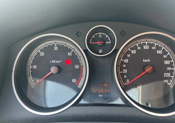 Opel Astra cena 12500 przebieg: 123834, rok produkcji 2005 z Łódź małe 46
